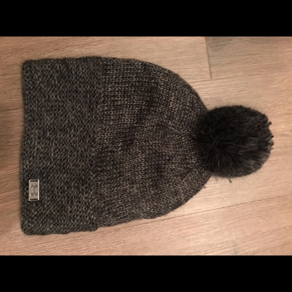 Women’s Under Armour Pom Beanie